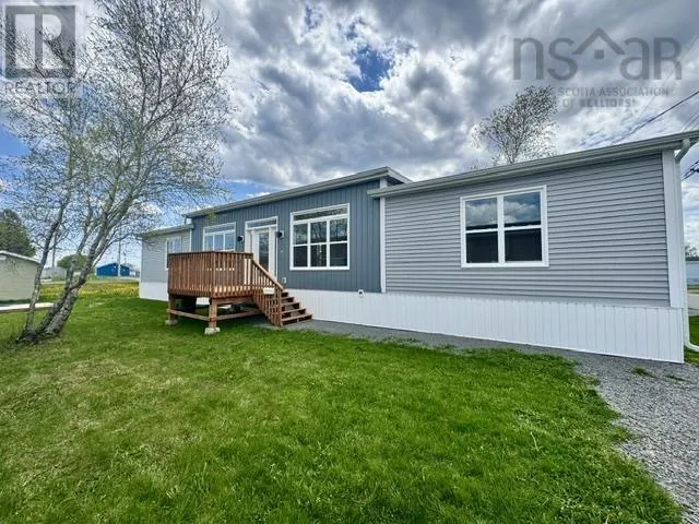 16 Christopher Avenue, Mount Uniacke, Nova Scotia B0N1Z0