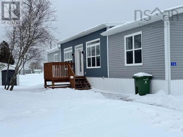 16 Christopher Avenue, Mount Uniacke, Nova Scotia B0N1Z0