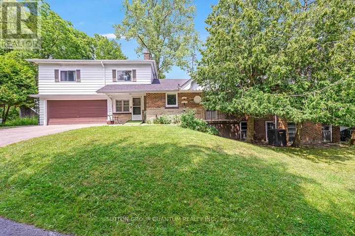 18 SULLIVAN'S LANE, Hamilton (Dundas), Ontario L9H5N7