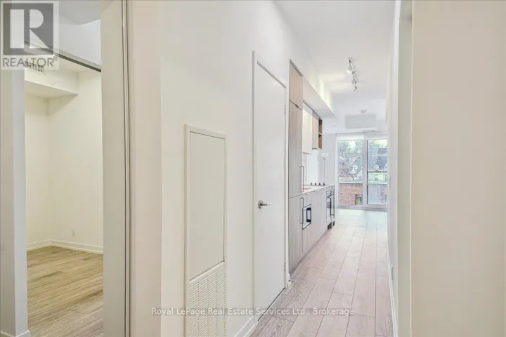 327 - 2020 BATHURST STREET, Toronto (Humewood-Cedarvale), Ontario M5P0A6