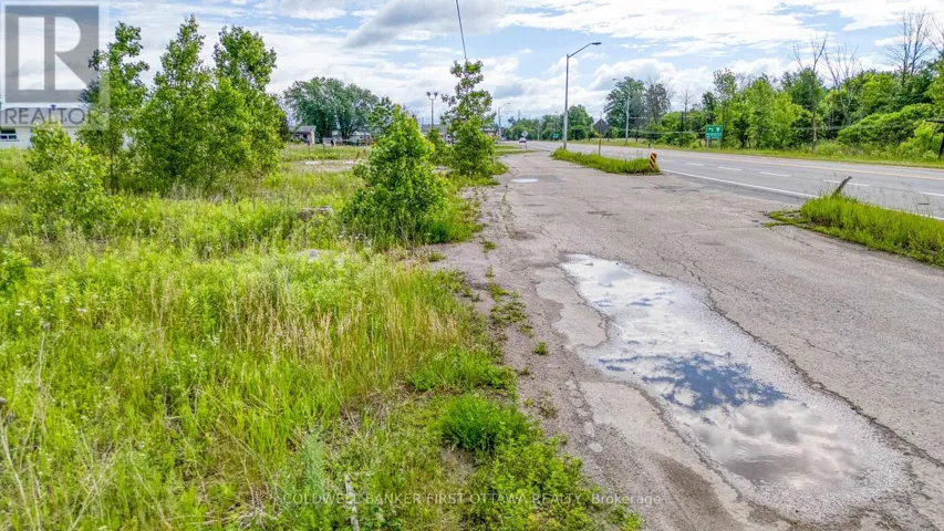 17562 7 HIGHWAY, Tay Valley, Ontario K7H3C6