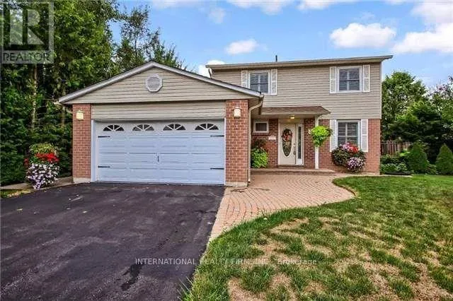333 DIXON BOULEVARD, Newmarket (Central Newmarket), Ontario L3Y5C3
