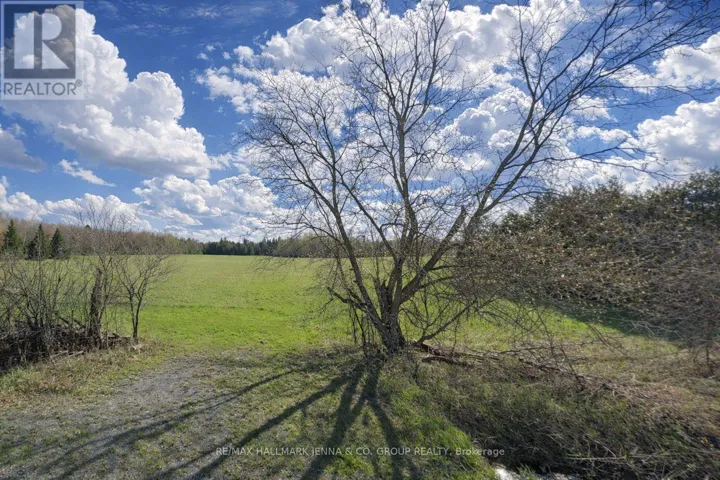 1989 WILLIAM HODGINS LANE, Ottawa, Ontario K0A1L0