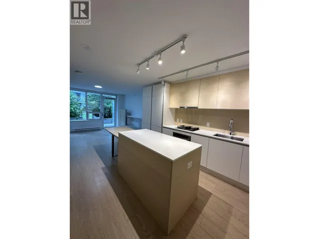 607 988 QUAYSIDE DRIVE, New Westminster, British Columbia V3M0L5