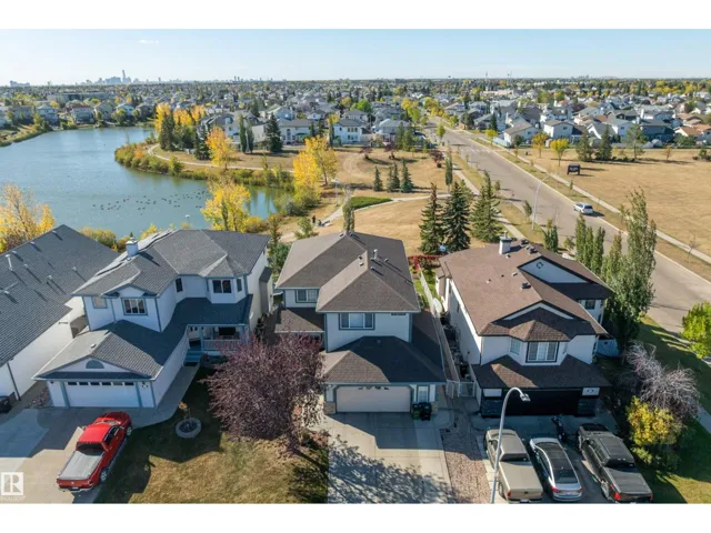 1105 KLARVATTEN CV NW, Edmonton, Alberta T5Z3N3