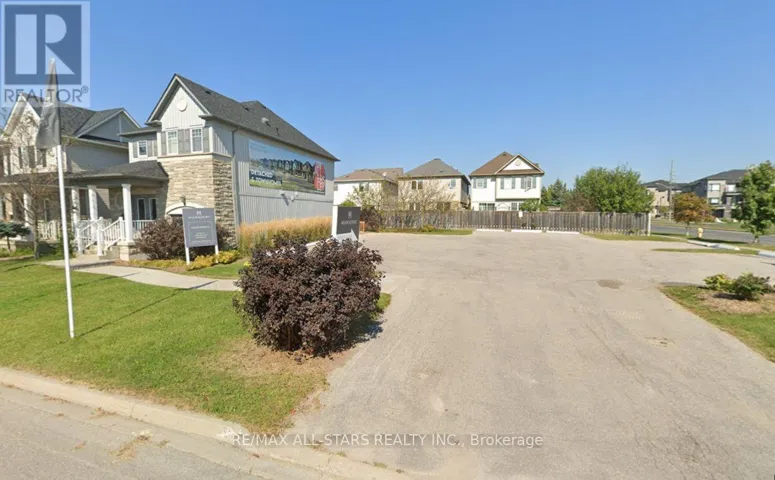 4 SEVEN OAKS STREET, Whitby (Taunton North), Ontario L1R0H3