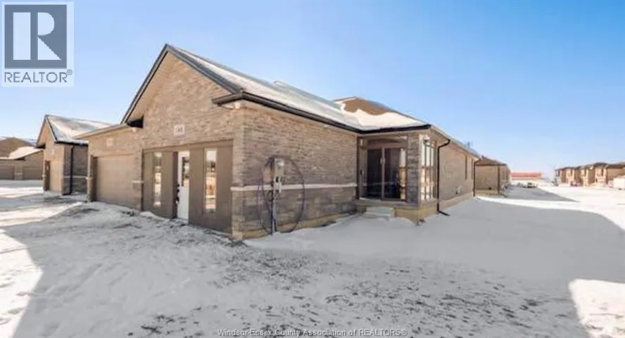 3501 HALLEE CRESCENT, Windsor, Ontario N8W5P2