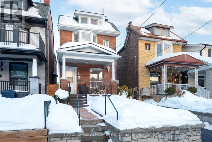 1057 ST CLARENS AVENUE, Toronto (Corso Italia-Davenport), Ontario M6H3X8