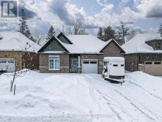 19 HILLCROFT WAY, Kawartha Lakes (Bobcaygeon), Ontario K0M1A0