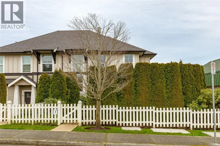 5 3903 Douglas St, Saanich, British Columbia V8X5L3