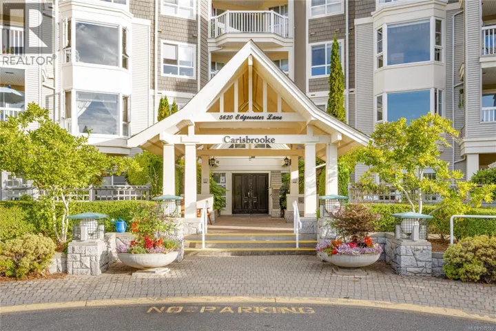 201 5620 Edgewater Lane, Nanaimo, British Columbia V9T6K1