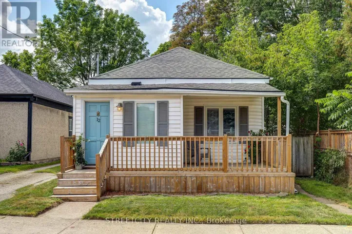 12 CAVENDISH CRESCENT, London North (North N), Ontario N6H1A2