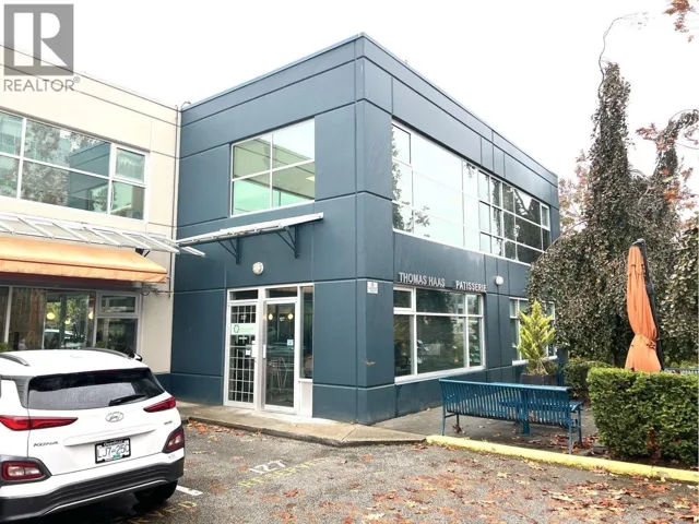 227 998 HARBOURSIDE DRIVE, North Vancouver, British Columbia V7P3T2