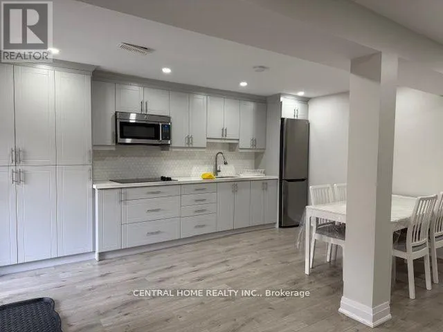 BASEMENT APT - 29 AIKENHEAD AVENUE, Richmond Hill (Westbrook), Ontario L4S0C6