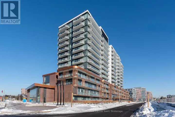 702 - 220 MISSINNIHE WAY, Mississauga (Port Credit), Ontario L5H0A9