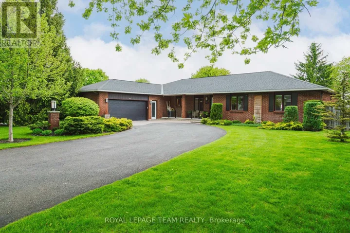 1085 LENA AVENUE, Ottawa, Ontario K4M1E7