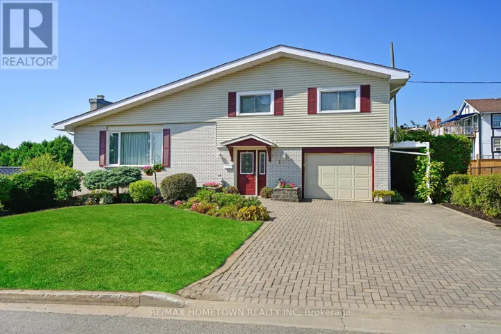 1 HARDY CRESCENT, Brockville, Ontario K6V3A2