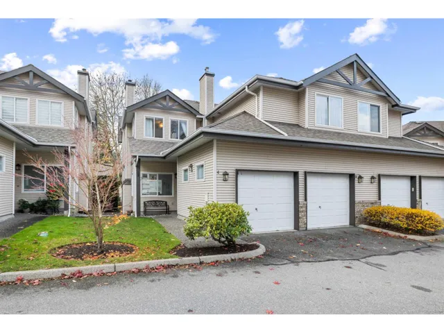 4 20750 TELEGRAPH TRAIL, Langley, British Columbia V1M2W1