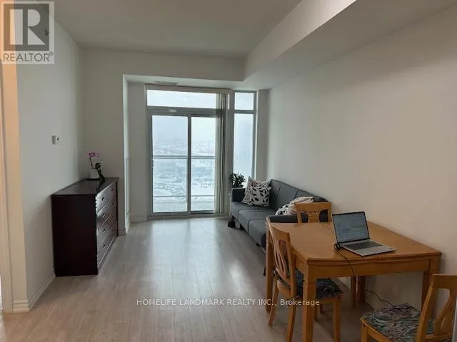 810 - 8323 KENNEDY ROAD, Markham (Village Green-South Unionville), Ontario L3R5W7