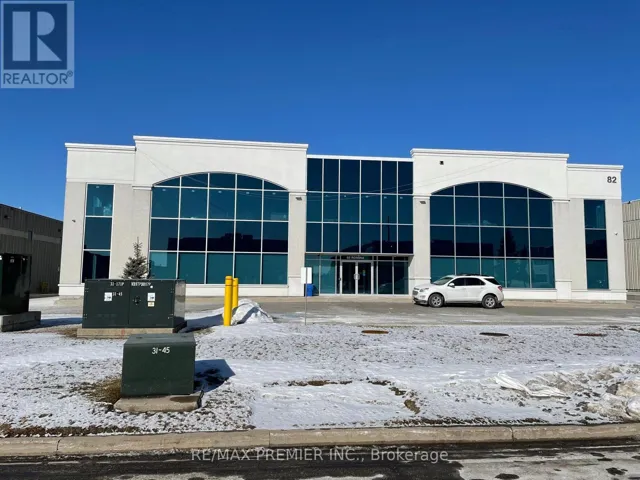 82 ROMINA DRIVE, Vaughan (Concord), Ontario L4K4Z7