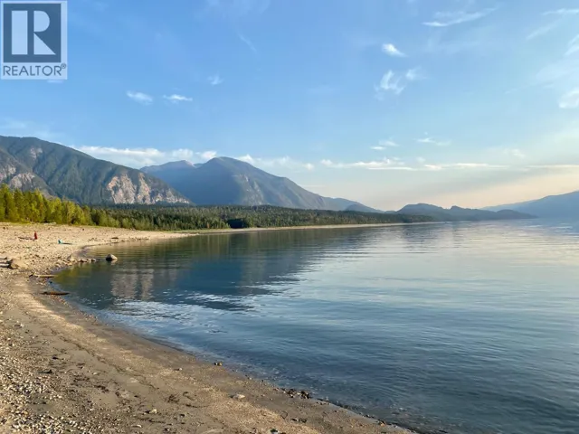 424 GALENA SHORES Drive, Galena Bay, British Columbia V0G1R0