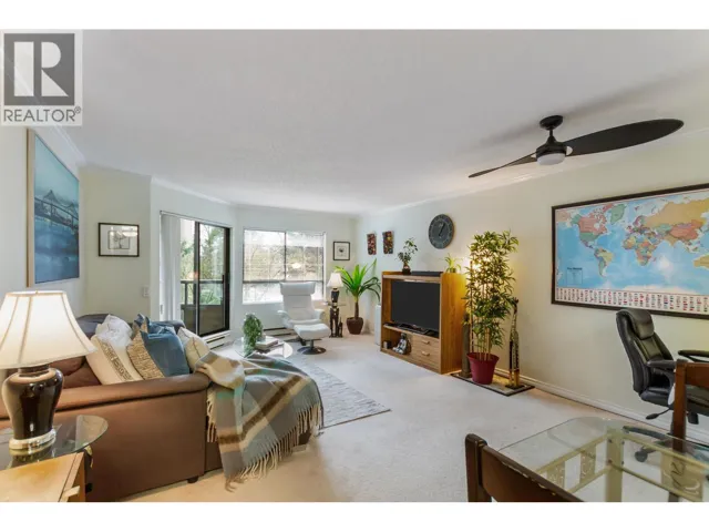 206 1690 AUGUSTA AVENUE, Burnaby, British Columbia V5A2V6