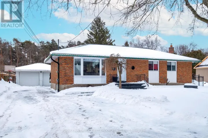 23 EASTWOOD AVENUE, Oshawa (Samac), Ontario L1G3Y5