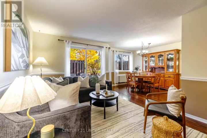 15 - 36 CHAMPLAIN CRESCENT, Peterborough (Northcrest Ward 5), Ontario K9L1T1