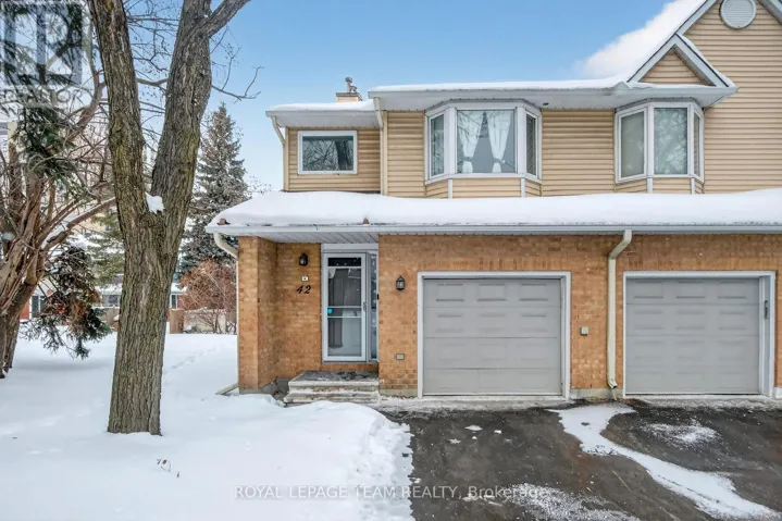 26 - 42 OAKHAVEN PRIVATE S, Ottawa, Ontario K1K4K1