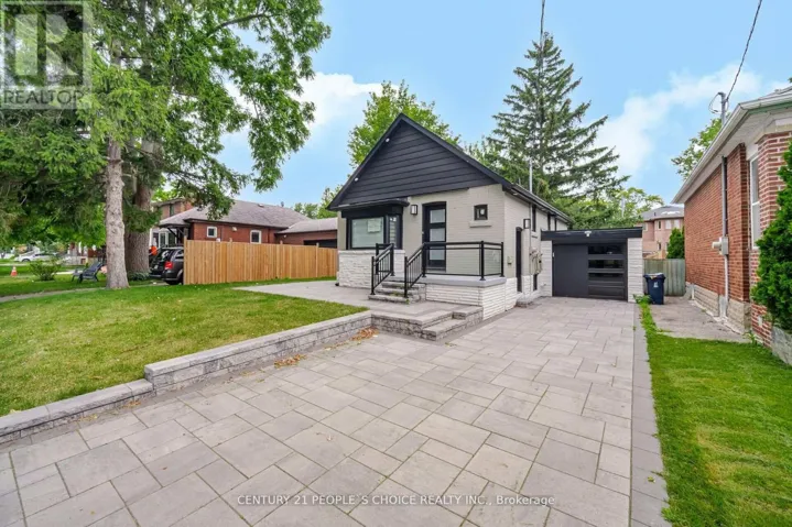 218 WILLIAM STREET, Toronto (Weston), Ontario M9N2H1