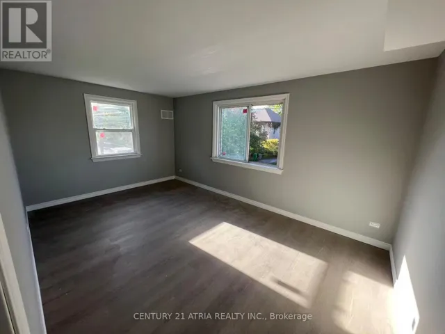 UPPER - 757 LOCK STREET, Peterborough (Otonabee Ward 1), Ontario K9J2Z3