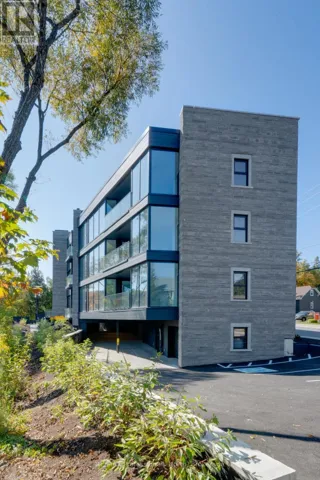 105 - 32 BRUNEL ROAD, Huntsville (Chaffey), Ontario P1H1P5
