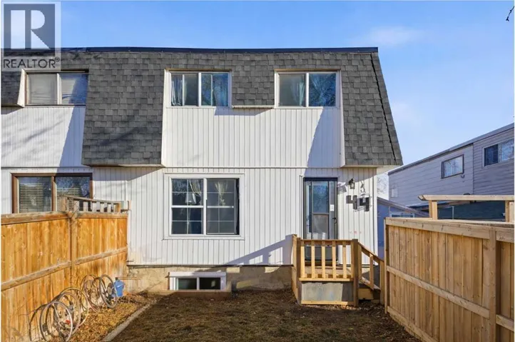 44 Doverdale Mews SE, Calgary, Alberta T2B1V9