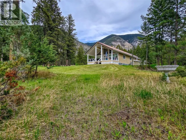 5226 Juniper Heights Road, Invermere, British Columbia V0A1K2