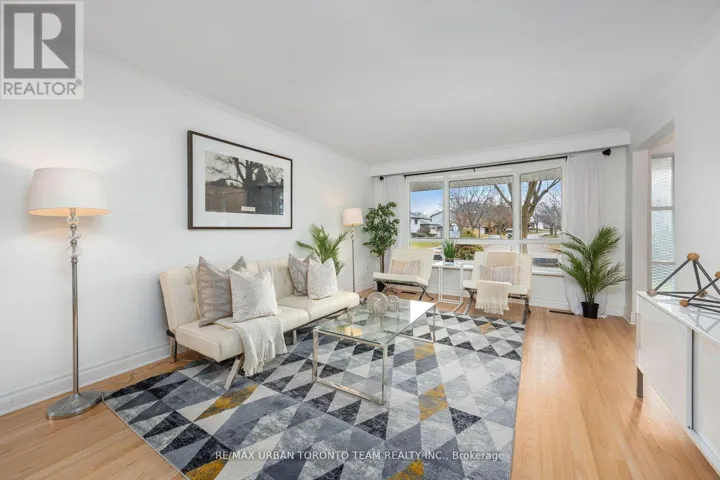 12 WARDENCOURT DRIVE, Toronto (Tam O'Shanter-Sullivan), Ontario M1T2H3