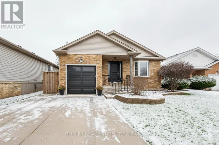 7733 ALPINE DRIVE, Niagara Falls (Ascot), Ontario L2H3B6