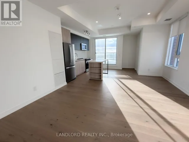 608 - 3100 KEELE STREET, Toronto (Downsview-Roding-CFB), Ontario M3M0E1