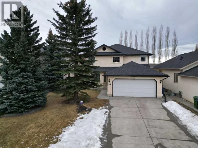 668 Scimitar Bay NW, Calgary, Alberta T3L2B2