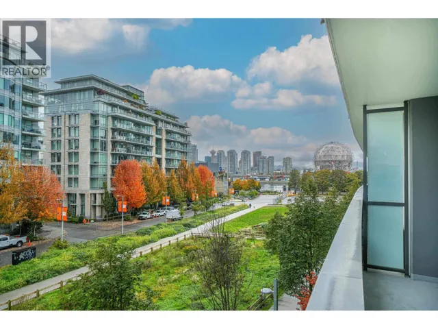 404 1688 PULLMAN PORTER STREET, Vancouver, British Columbia V6A0H4