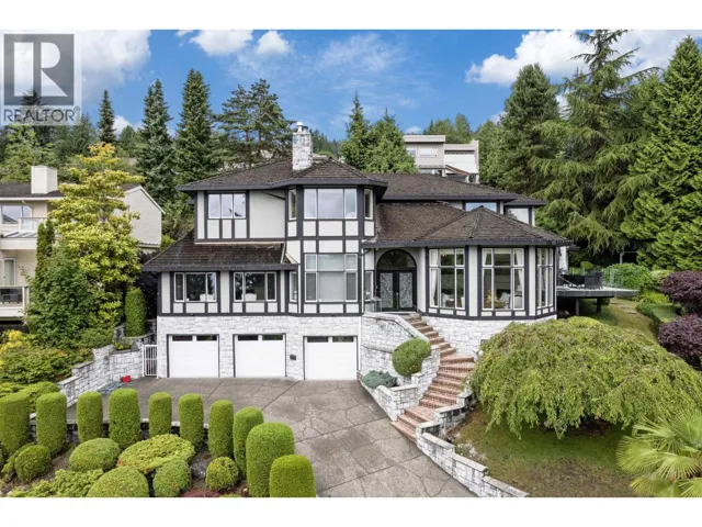 2327 WESTHILL DRIVE, West Vancouver, British Columbia V7S2Z2