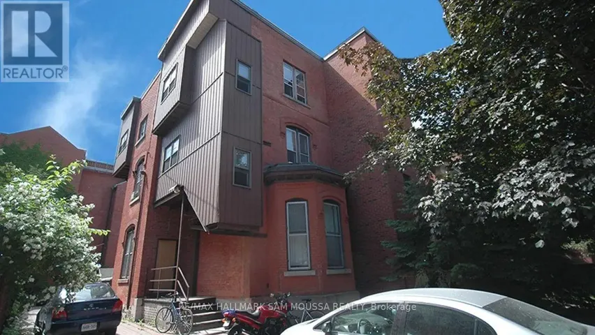6 - 232 COOPER STREET, Ottawa, Ontario K2P0G4