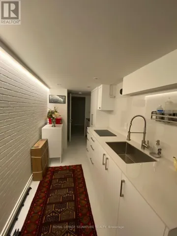 BACHOLOR - 19 TEDDINGTON PARK AVENUE, Toronto (Lawrence Park North), Ontario M4N2C4