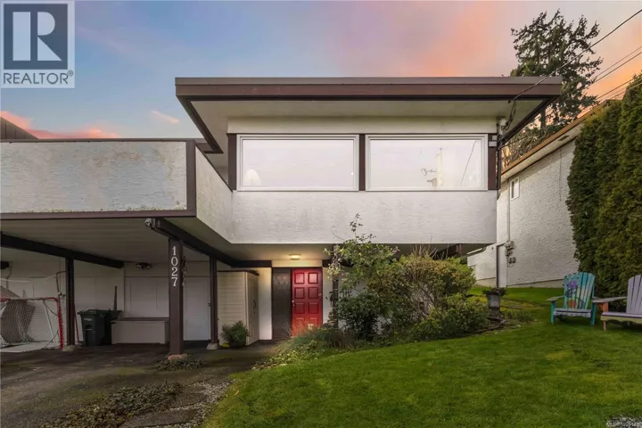 1027 Wurtele Pl, Esquimalt, British Columbia V9A4S2