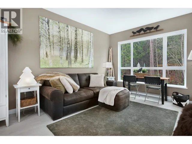 312 3596 MALSUM DRIVE, North Vancouver, British Columbia V7G0B5