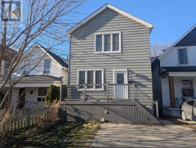 UPPER - 12 EAST 24TH STREET, Hamilton (Eastmount), Ontario L8V2X7