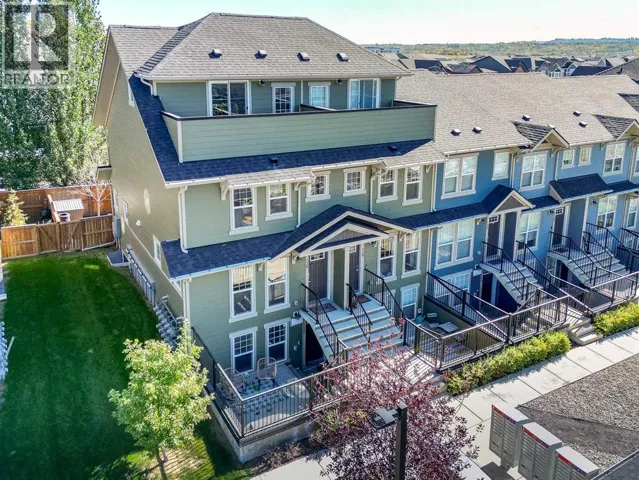 130 Cranbrook Square SE, Calgary, Alberta T3M3E3