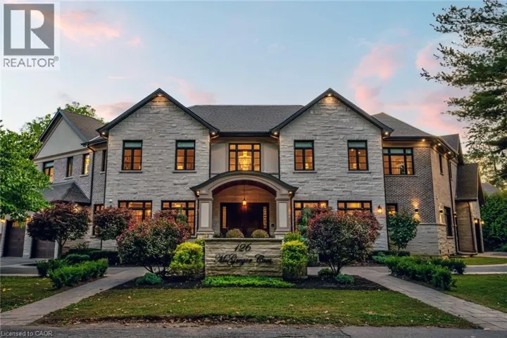 126 MCGREGOR Crescent, Ancaster, Ontario L9G1B5