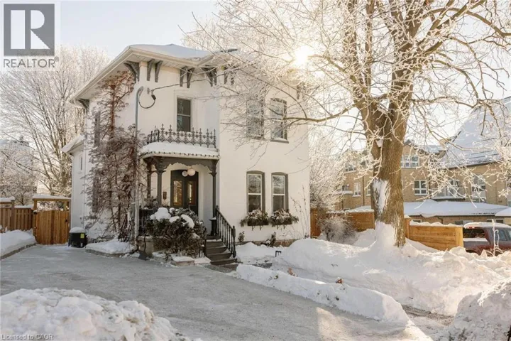 23 CENTRE Street, Elmira, Ontario N3B2T8