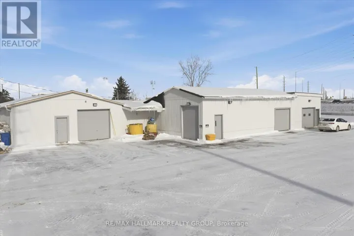 2 - 1215 RAINBOW STREET, Ottawa, Ontario K1J6X8