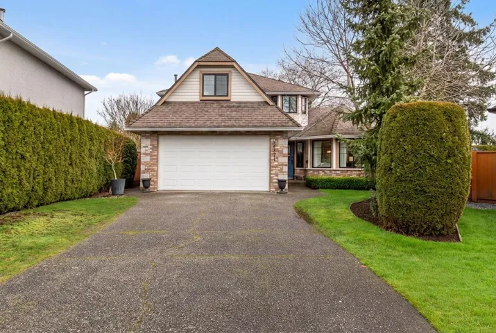 22171 46A AVENUE, Langley, British Columbia V2Z1A4